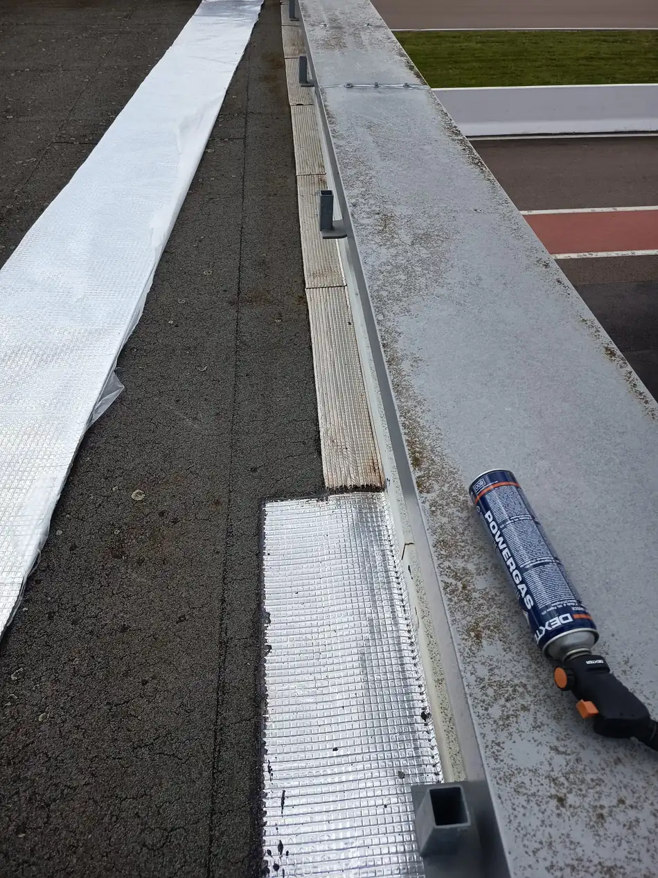 Relevé d’étanchéité sur toiture-terrasse